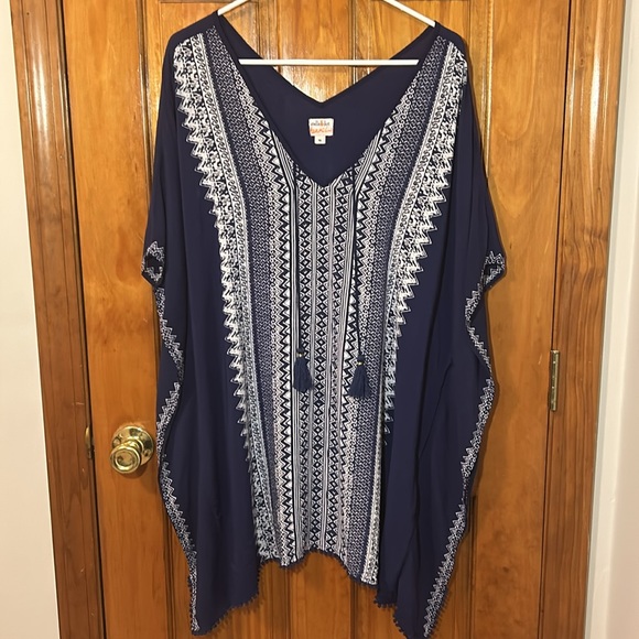 Stella & Dot Beach Cover Up - Picture 2 of 8